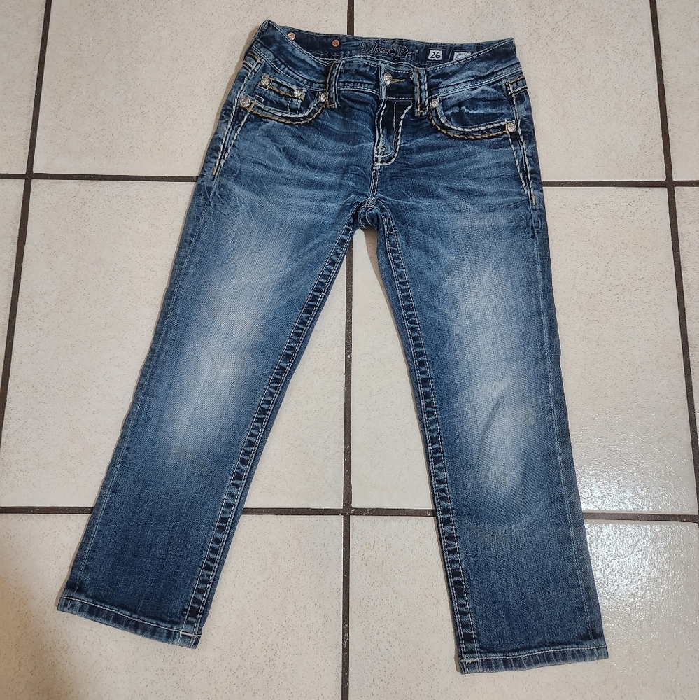 Miss Me Cuffed Capri Sz26